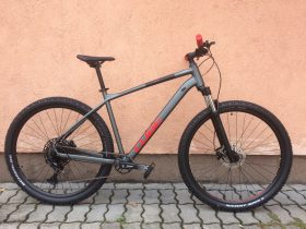 CUBE  ANALOG  29 MTB   ELADVA   !!!