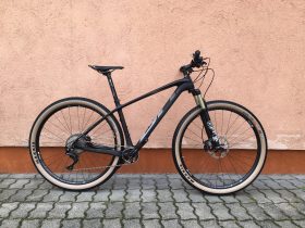BH ULTIMATE KARBON 29  MTB   Használt,új állapotú