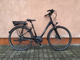 Victoria E Trekking 8.8 Elektromos Női kerékpár Bosch Performance line Használt